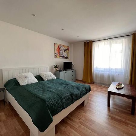 Apartman Centrum Sturka Martin Exteriör bild